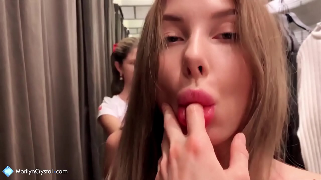 Ma Lesbians amadziseweretsa maliseche ndikunyambita sitolo - gin gerson crystal marilyn